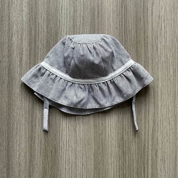 NWT Janie & Jack Striped Bow Bucket Hat & NWOT Eyelet Ruffle Bonnet Pink 12-18M - Picture 4 of 9